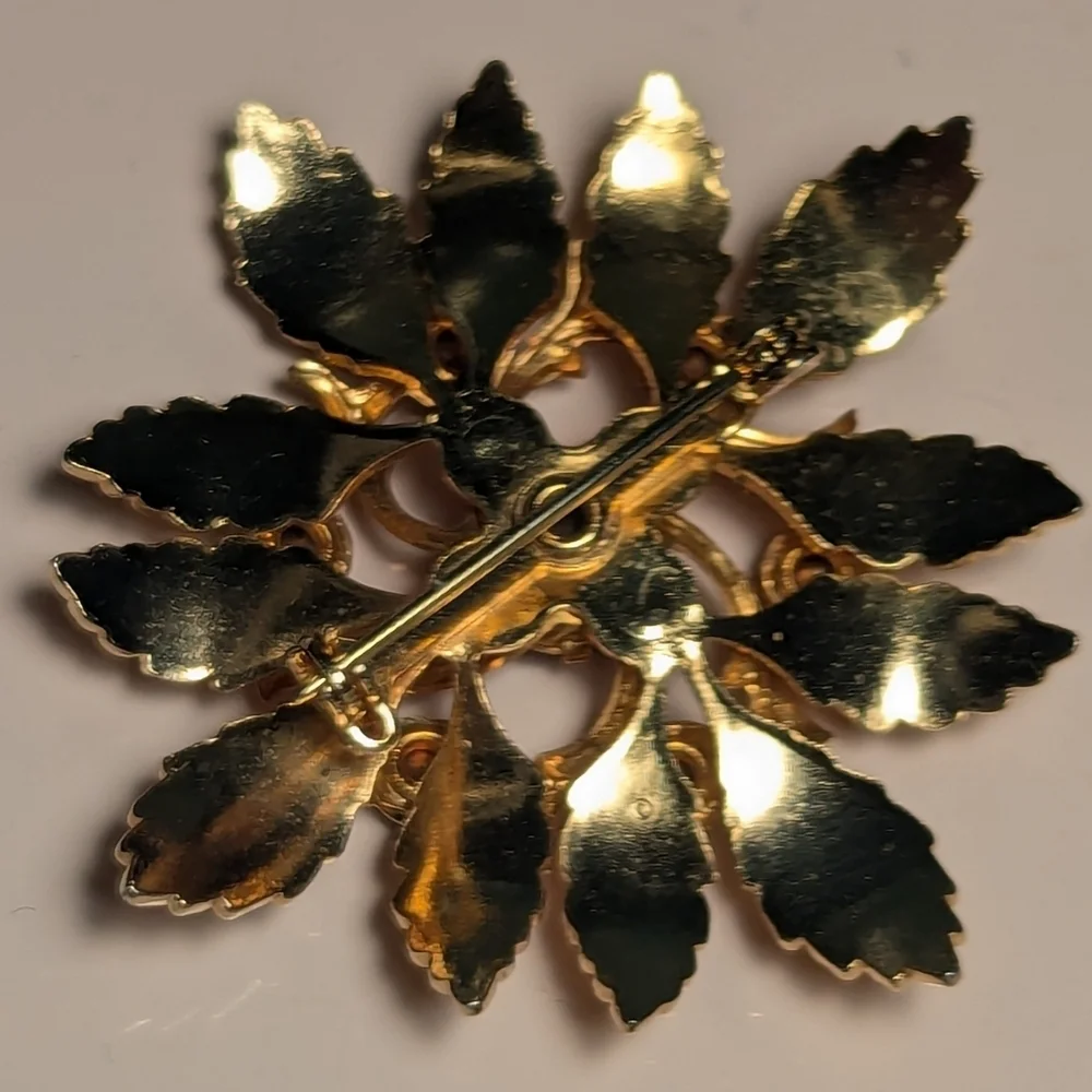 Vintage Goldtone Leaf Brooch Pin Purple Amythest Rhinestones 2